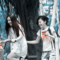 可爱的两姐妹头像_WWW.TQQA.COM