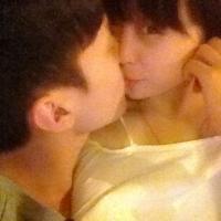抱着小孩有爱的QQ情侣头像:一生一世的爱_WWW.TQQA.COM