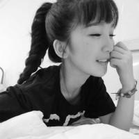 灰色头像:唯美系:长发容颜美_WWW.TQQA.COM
