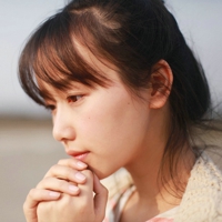 温柔似水唯美小清新女生图片头像:最近还好么_WWW.TQQA.COM