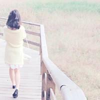 唯美女生头像侧面:受伤的心不会再爱谁_WWW.TQQA.COM