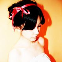 唯美女生卖萌头像:时光慢些在留给回忆一些时间_WWW.TQQA.COM