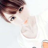 白色唯美纯情的女生QQ头像_WWW.TQQA.COM