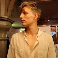 欧美头像男生霸道:为你放下执念_WWW.TQQA.COM