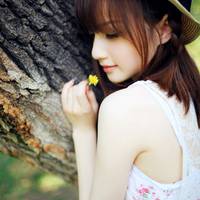 梦一样自由:上半身QQ唯美头像_WWW.TQQA.COM