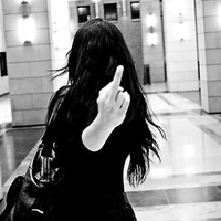 欧美帅气女头像:我的天空_WWW.TQQA.COM