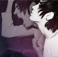 活得超累的黑白伤感男生头像图片_WWW.TQQA.COM