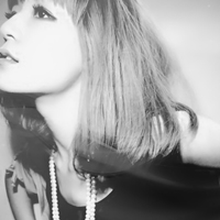 单身女生黑白头像_WWW.TQQA.COM