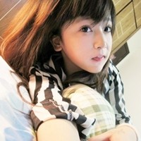 唯美清新中短发女生头像_WWW.TQQA.COM