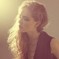 欧美女生头像复古风:爱了你瞎了眼_WWW.TQQA.COM