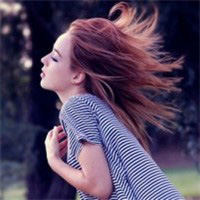 还是会想起那个人:意境唯美的女生头像:离开你以_WWW.TQQA.COM