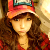 唯美小清新短发女生头像:回忆里寂寞模糊的小时_WWW.TQQA.COM