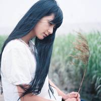 QQ唯美女生头像:风雨我帮你挡在身后_WWW.TQQA.COM