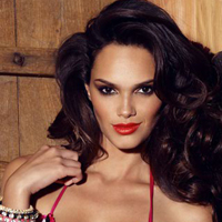 超模莉萨勒·蒙特内格罗QQ头像_WWW.TQQA.COM