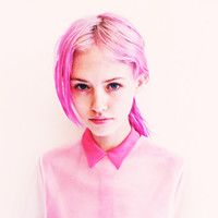 微笑:只因为太痛:欧美风高清qq头像女生图片_WWW.TQQA.COM