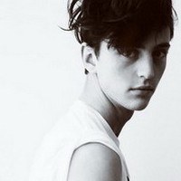 吸烟的欧美男生头像:型男是这样练成的_WWW.TQQA.COM