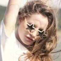2016欧美头像女生:知足才能快乐_WWW.TQQA.COM
