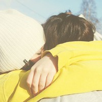 拥抱/牵手在一起的情侣头像_WWW.TQQA.COM