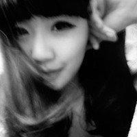 女生伤感灰色头像抽烟的:心是一座坟_WWW.TQQA.COM