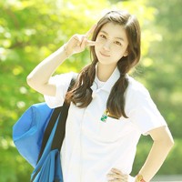 唯美清新中短发女生头像_WWW.TQQA.COM