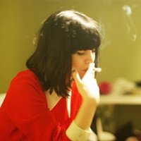 欧美头像女生半身的:记忆回到当初的空白_WWW.TQQA.COM