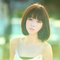 唯美清新中短发女生头像_WWW.TQQA.COM