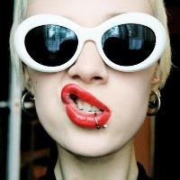 qq女生欧美范头像_WWW.TQQA.COM