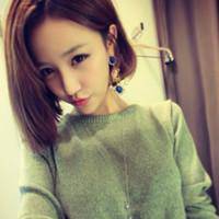 抱着猫咪的女生头像:可爱妹子万人疼_WWW.TQQA.COM