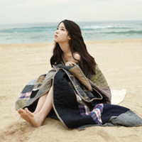 唯美阳光下女生头像:你的沉默我不懂_WWW.TQQA.COM