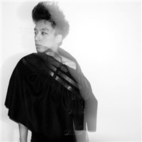欧美伤感抽烟男生头像_WWW.TQQA.COM
