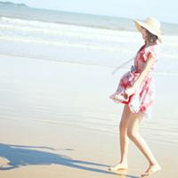 非主流女生头像唯美海边:思念一个人的味道_WWW.TQQA.COM