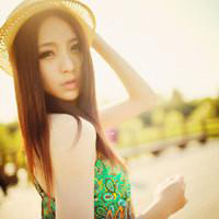 花季少女:戴帽子的唯美女生头像:超赞_WWW.TQQA.COM