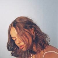 欧美唯美伤感女生头像:不配在说你爱我#_WWW.TQQA.COM