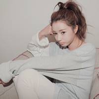 qq唯美头像女生:可爱:别走我最爱的人_WWW.TQQA.COM
