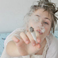 超性感欧美女头:欧美QQ头像:我的世界没有你会很_WWW.TQQA.COM
