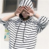 baby100%浪漫情侣头像:一左一右_WWW.TQQA.COM