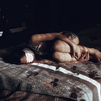欧美头像女生半身的:记忆回到当初的空白_WWW.TQQA.COM