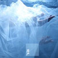 沉浸在水中的欧美范意境男生头像_WWW.TQQA.COM