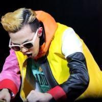 男生麦克风头像图片_WWW.TQQA.COM