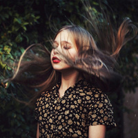 欧美霸气女生头像:谁能取代你的地位_WWW.TQQA.COM