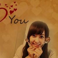 不是喜欢只是爱:带字的情侣头像一左一右:拥抱幸_WWW.TQQA.COM