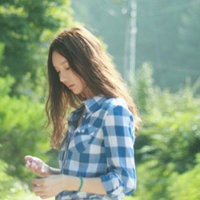 天蓝色背景唯美意境头像:回忆过去爱你的心跳_WWW.TQQA.COM