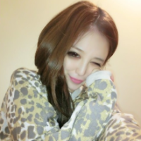 精致女生素颜QQ可爱头像:等我成年就嫁你_WWW.TQQA.COM