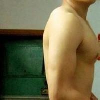 欧美头像男生霸气肌肉_WWW.TQQA.COM