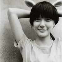 灰色头像:唯美系:长发容颜美_WWW.TQQA.COM
