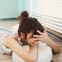 侧影qq唯美头像女生:说爱你也不想听_WWW.TQQA.COM