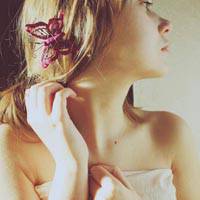 欧美女生头像复古风:爱了你瞎了眼_WWW.TQQA.COM