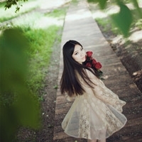 花一样的女神:唯美意境侧脸女生头像_WWW.TQQA.COM