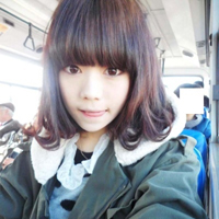 唯美小清新短发女生头像:回忆里寂寞模糊的小时_WWW.TQQA.COM