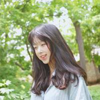 QQ唯美清新女生头像:承载一颗心_WWW.TQQA.COM